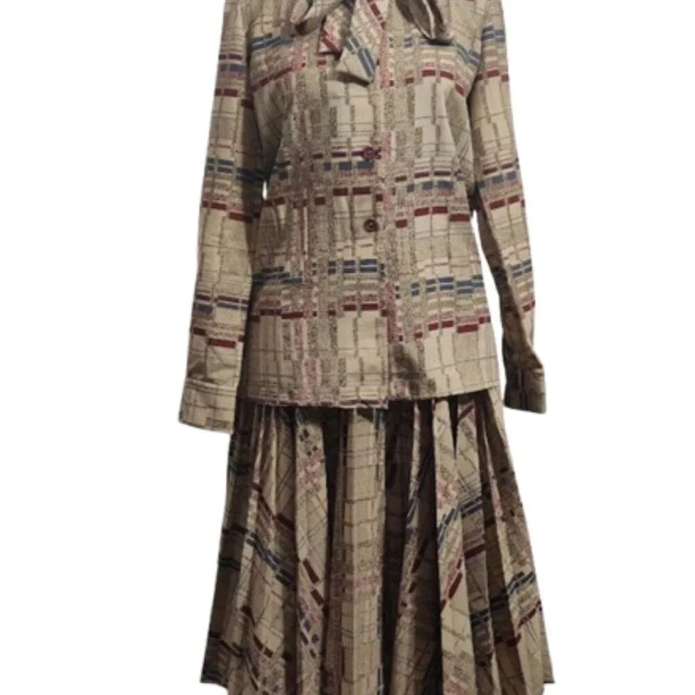 Vintage Frances Henaghan 1970's Skirt and Blouse Women's Size 2